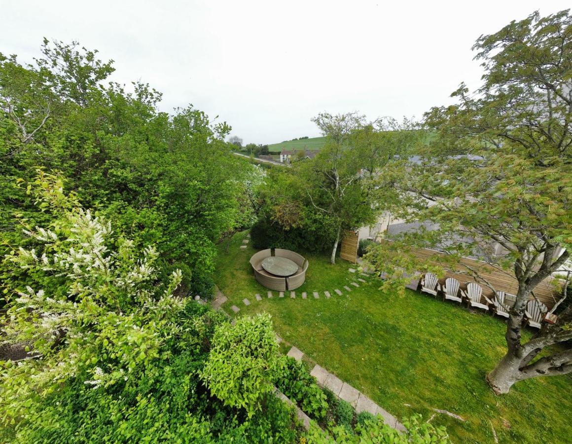 Wisteria View With Hottub & Cabin Sleeps 20 Chippenham  Buitenkant foto